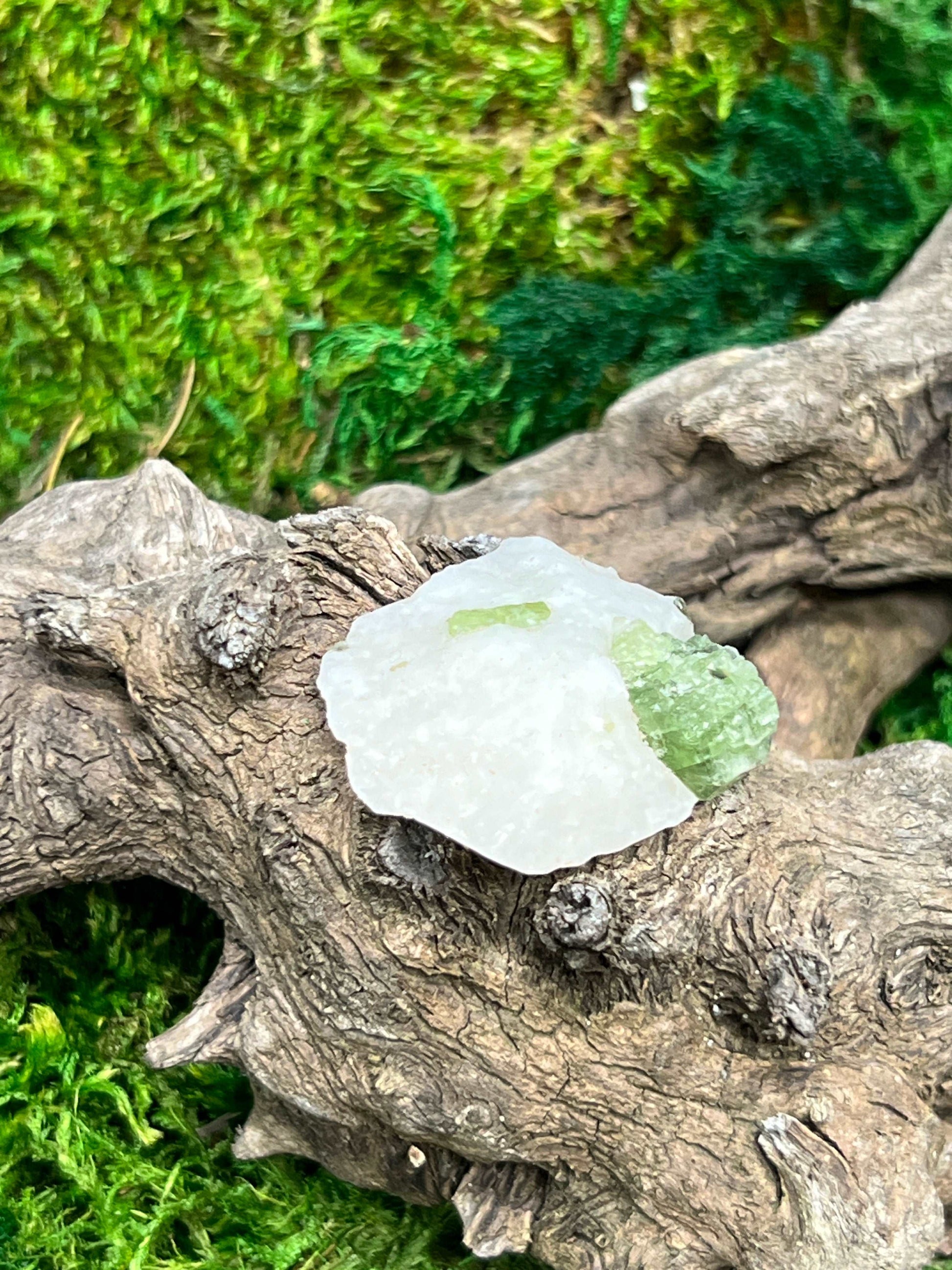 Diopside on Calcite