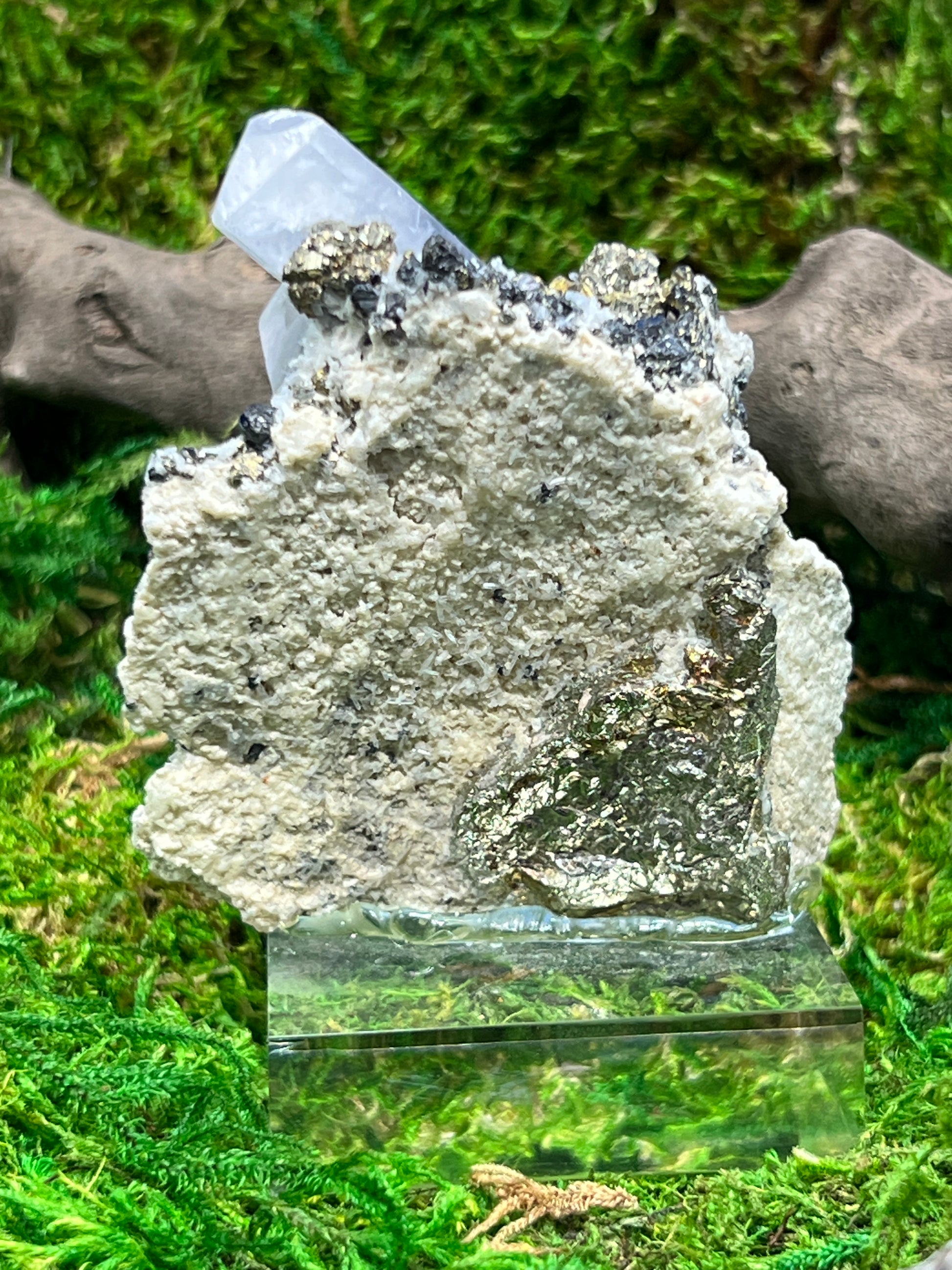 Columnar Calcite w/ Pyrite and Quartz