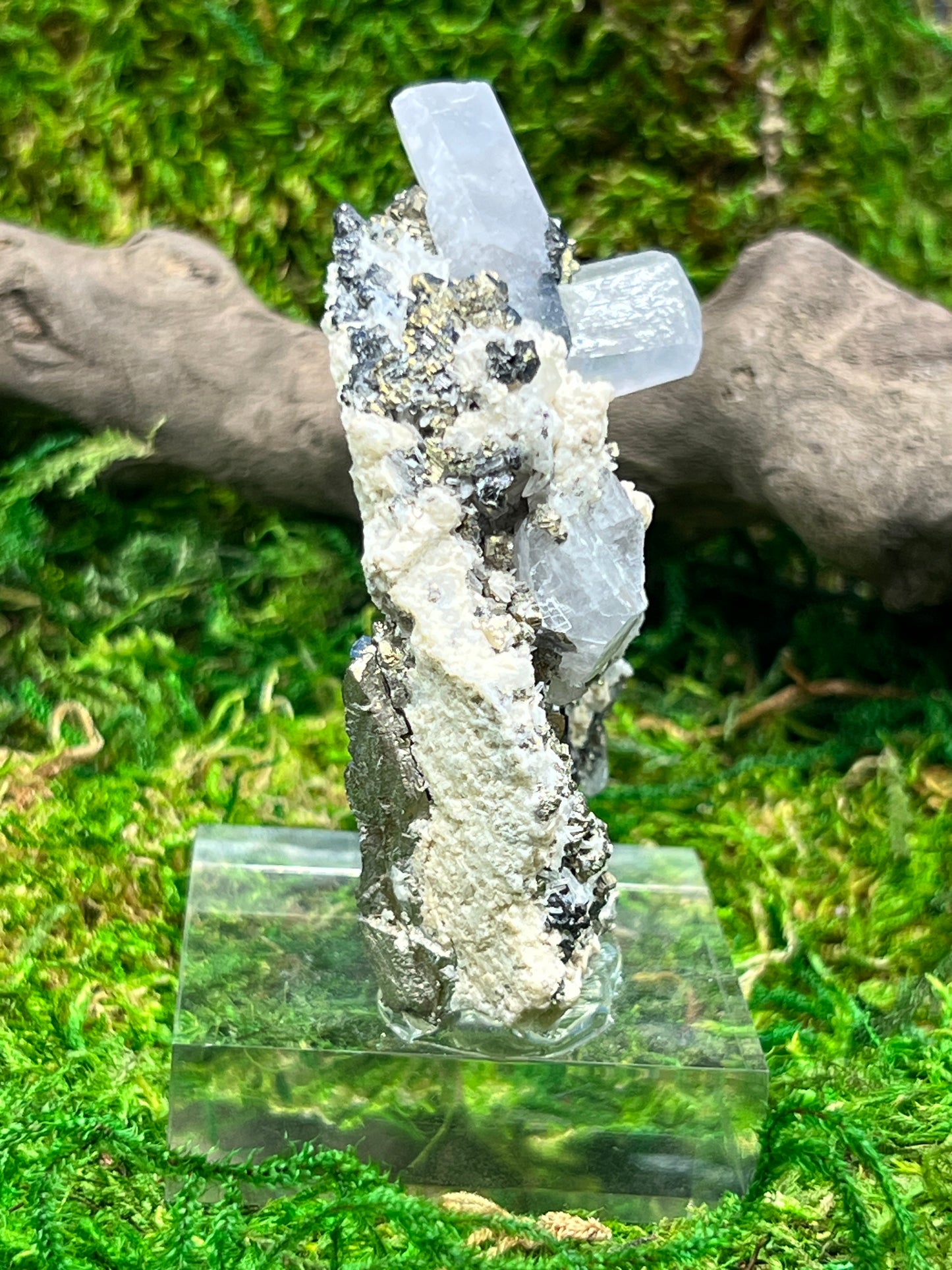 Columnar Calcite w/ Pyrite and Quartz