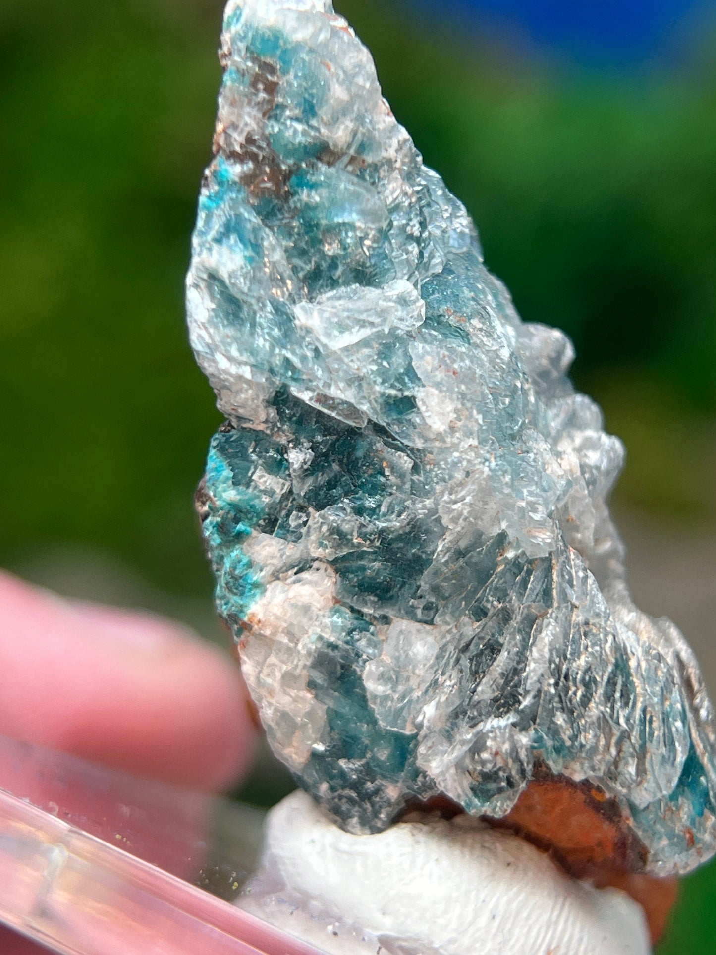 Calcite over Rosasite from Ojuela Mine, Durango